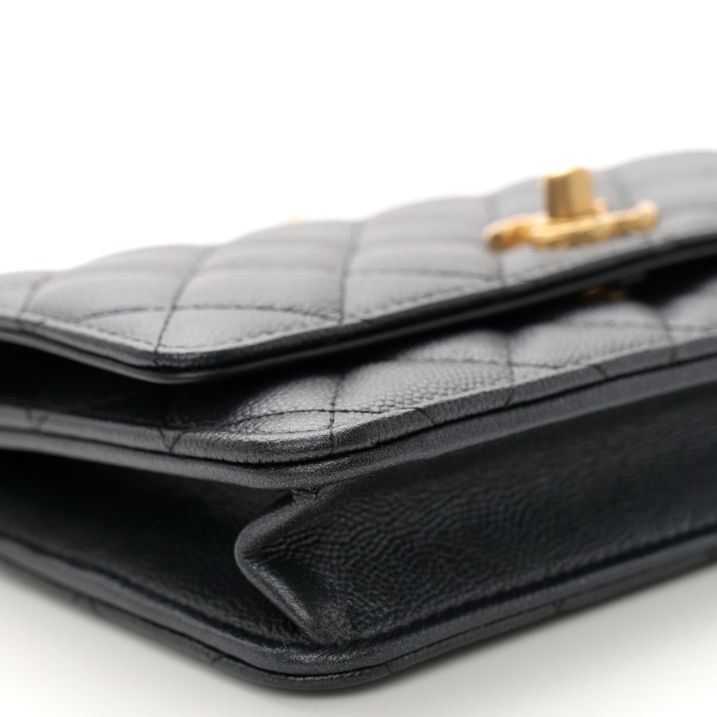 Pearly Caviar Quilted Fit For You Wallet On Chain WOC Black