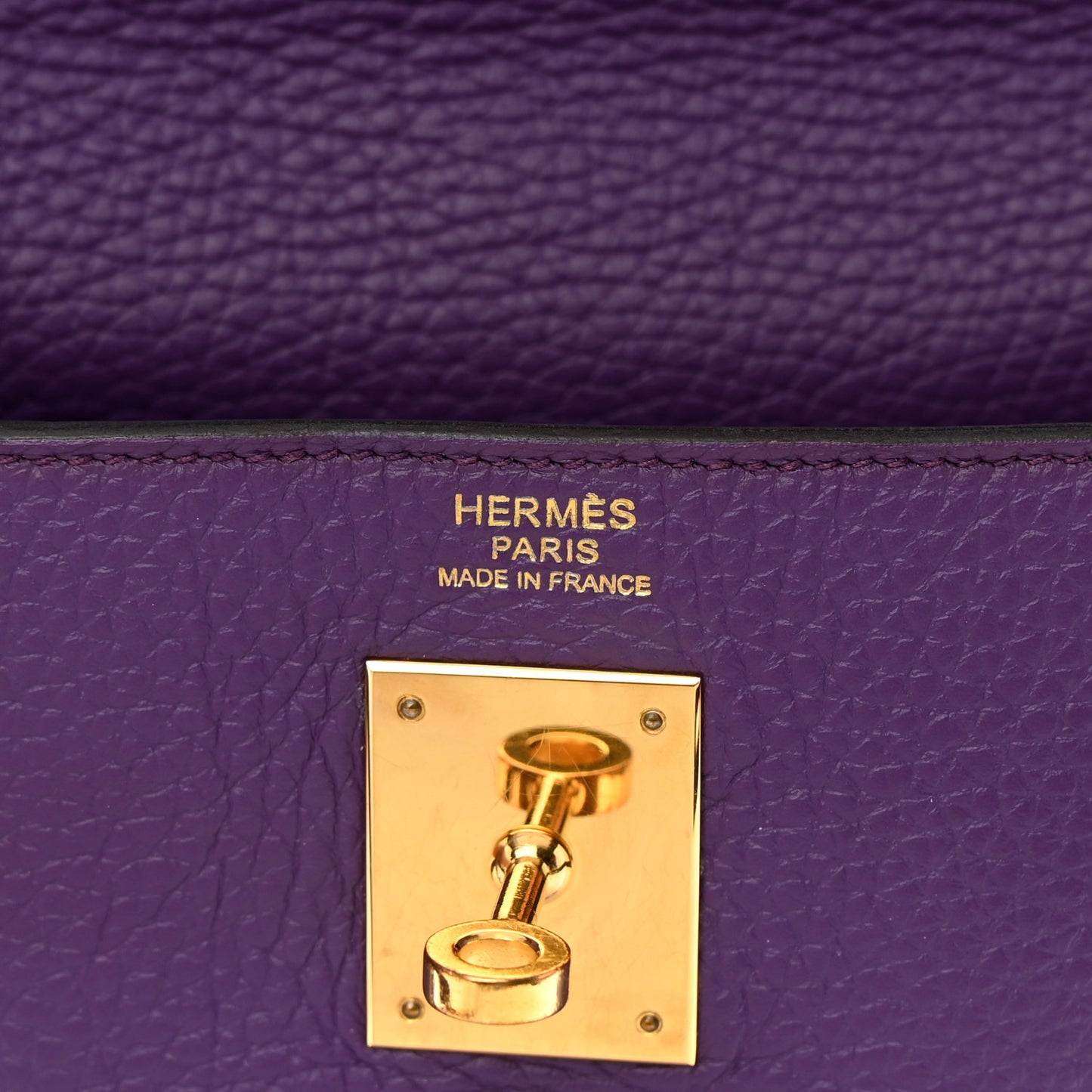 Taurillon Clemence Kelly Retourne 32 Crocus