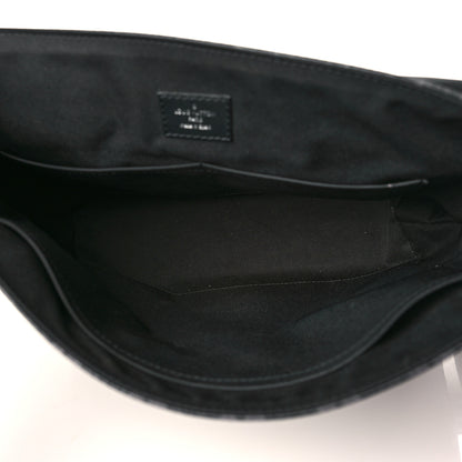 Louis Vuitton Monogram Eclipse District MM 5 of 11