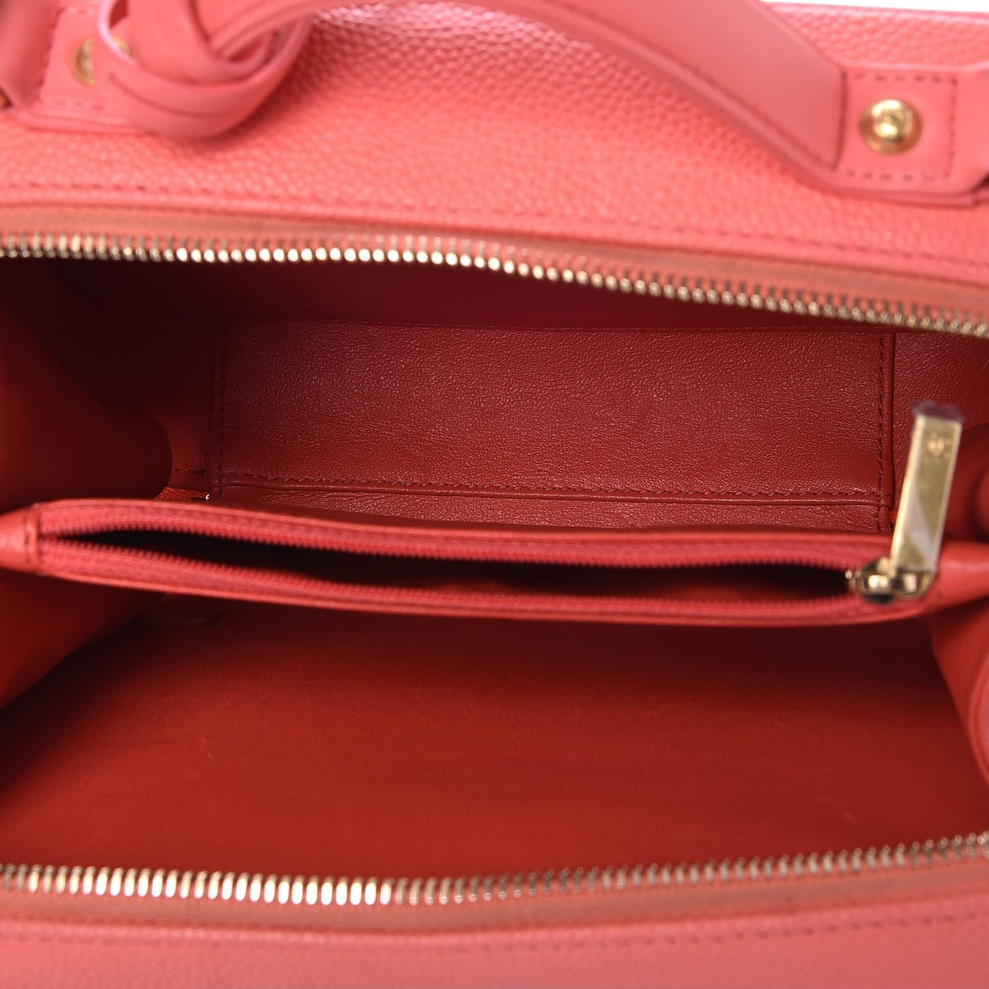 Caviar Quilted Medium CC Filigree Vanity Case Coral