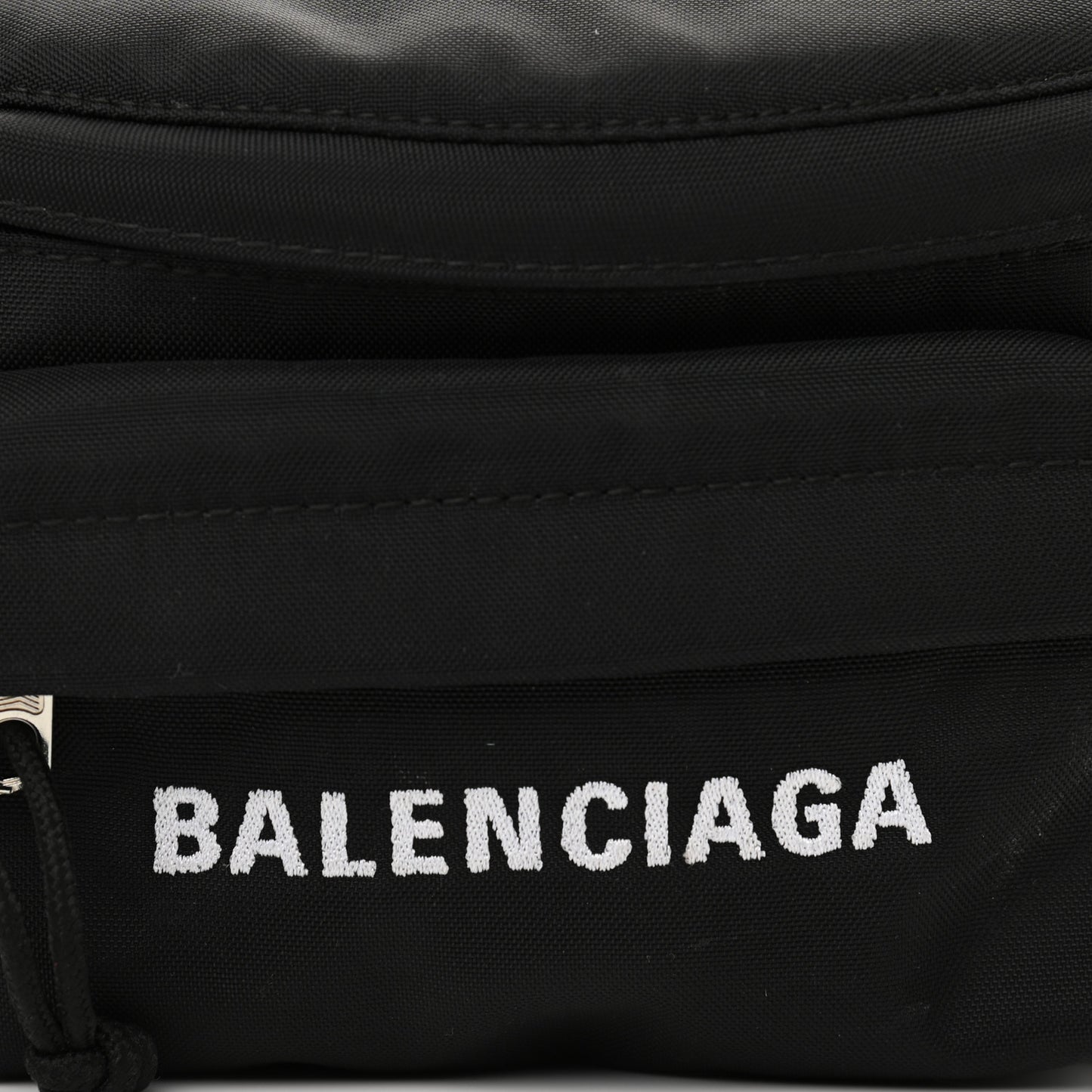 Sport Nylon Logo Embroidered Wheel Belt Bag Black White