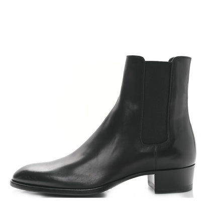 Saint Laurent Calfskin Mens Wyatt Chelsea Boots 39 Black 1 of 9