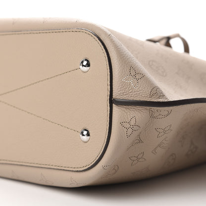 Louis Vuitton Mahina Girolata Galet 7 of 9