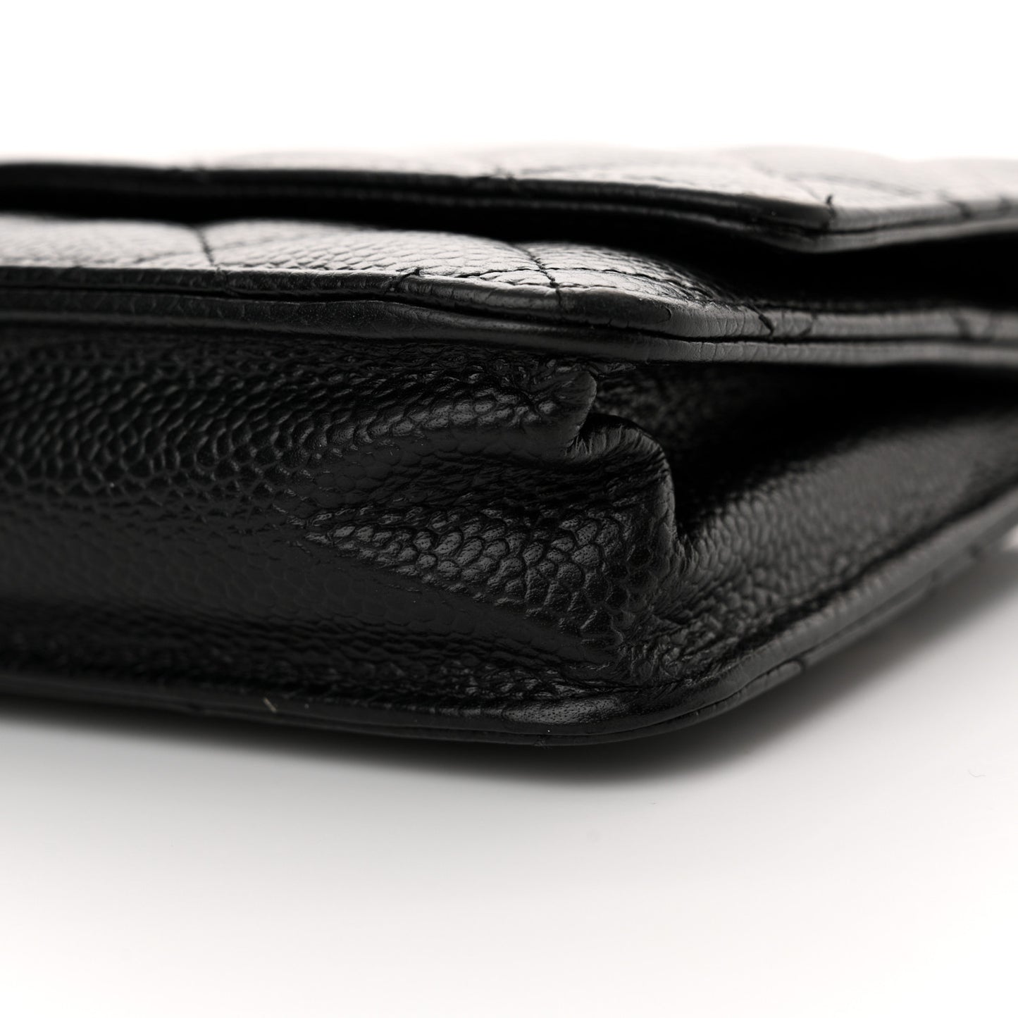 Caviar Quilted Wallet on Chain WOC Black