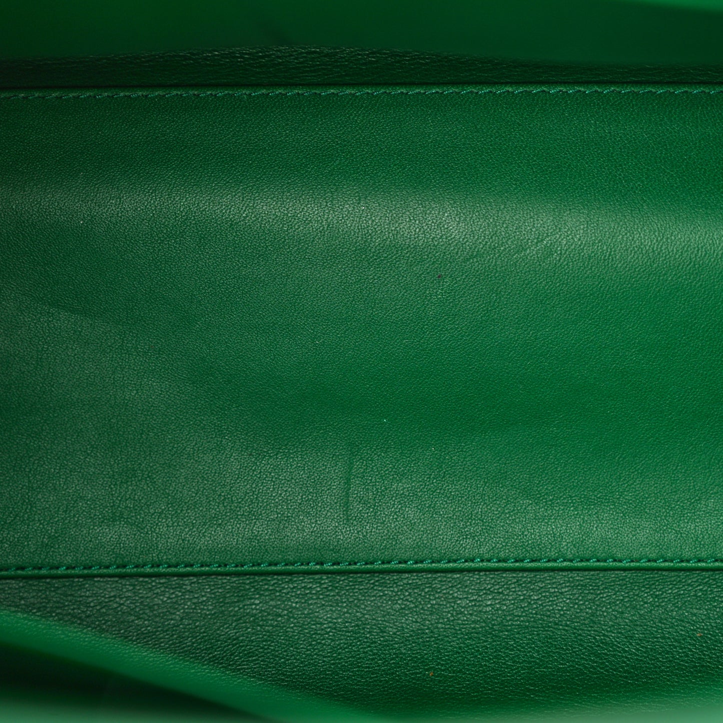 Grained Calfskin Diorever Flap Green