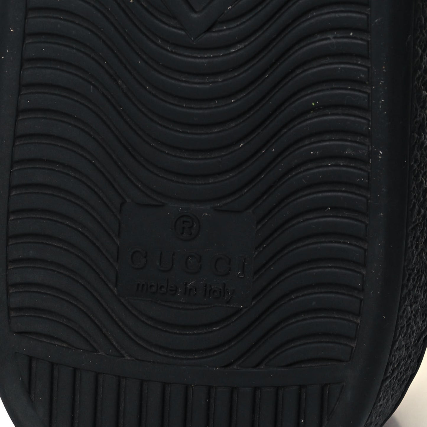 GG Calfskin Mens New Ace Low-Top Sneaker 8 Black