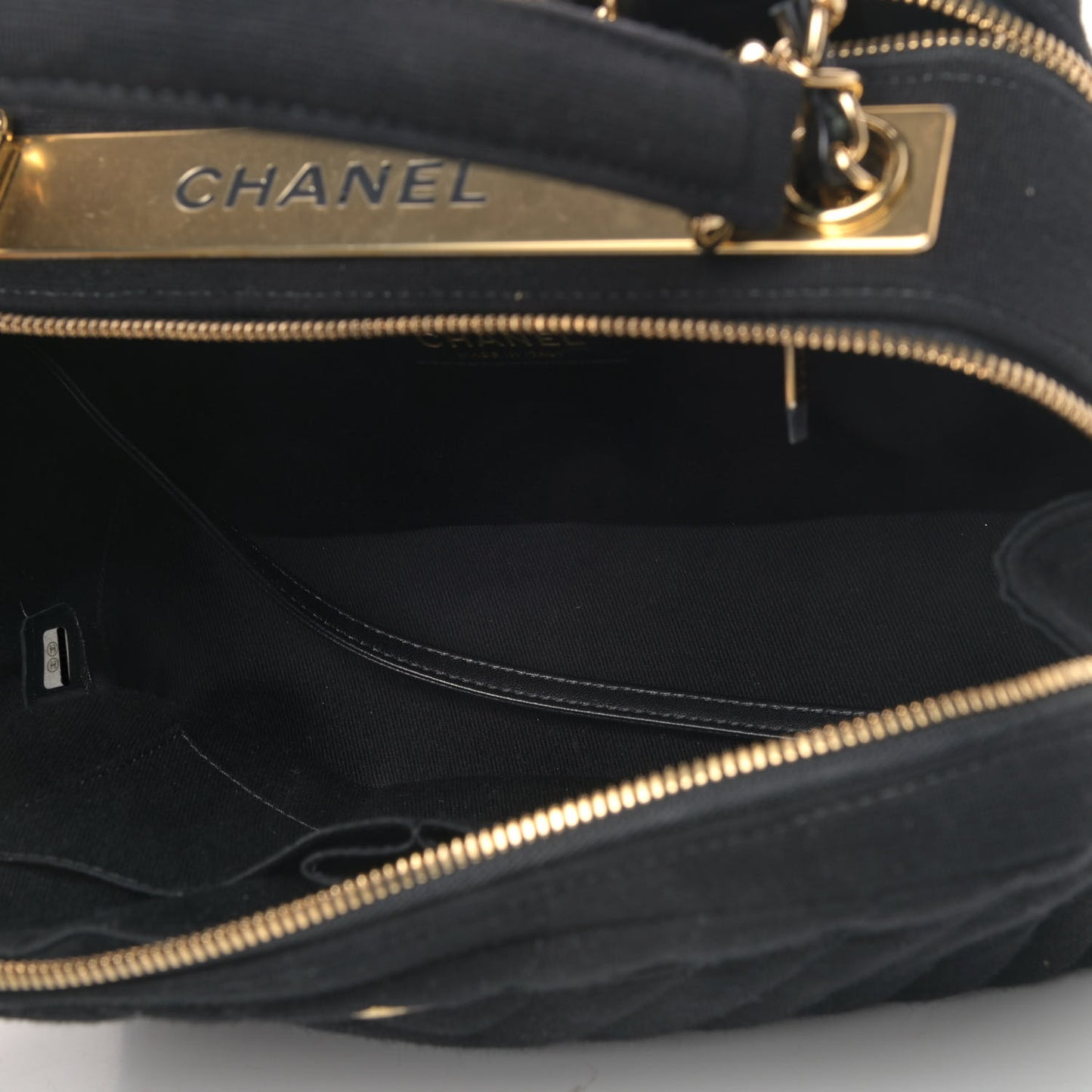 Jersey Chevron Quilted Medium Trendy CC Bowling Bag Black