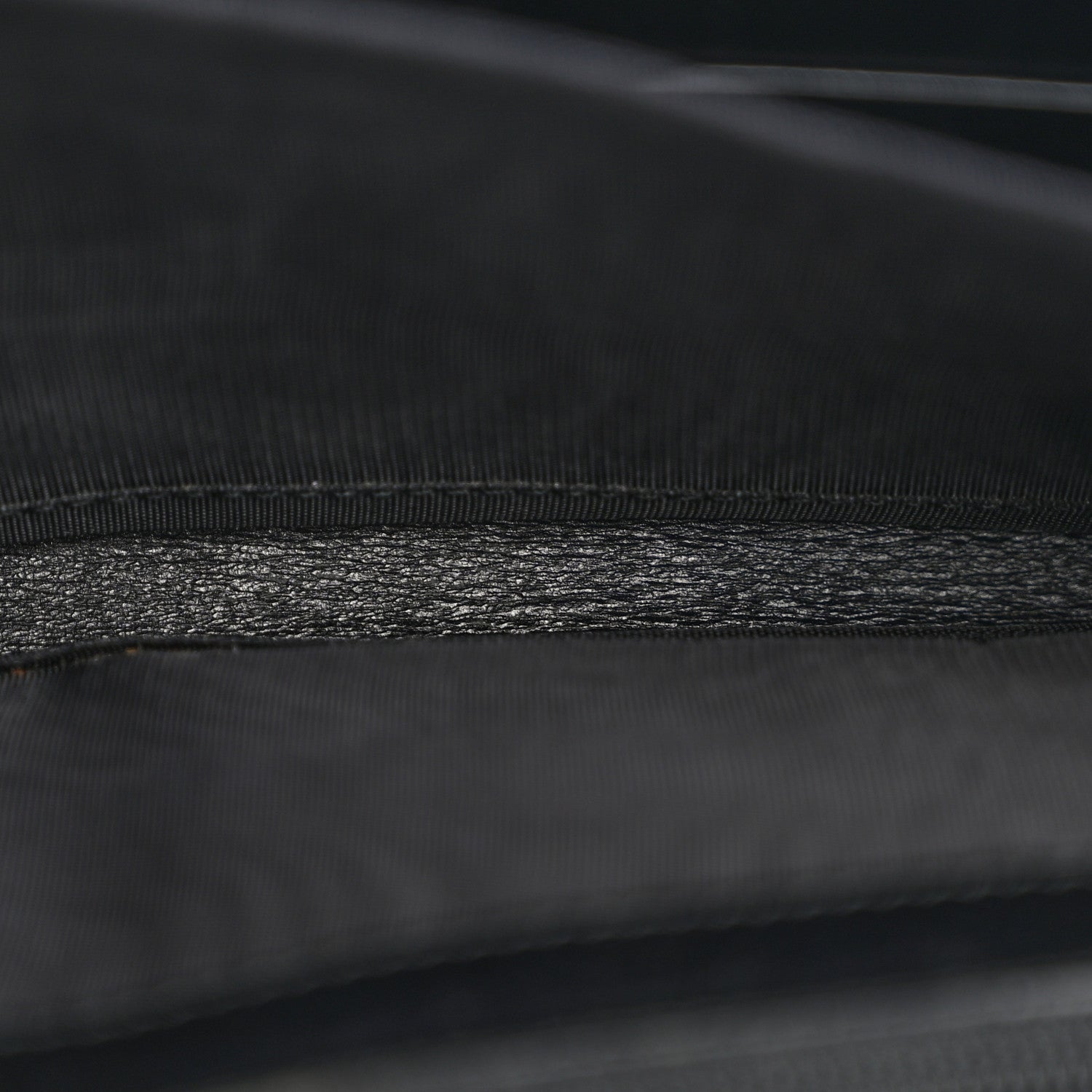 Saint Laurent Textured Patent Monogram Belle De Jour Zip Around Wallet Black 5 of 13