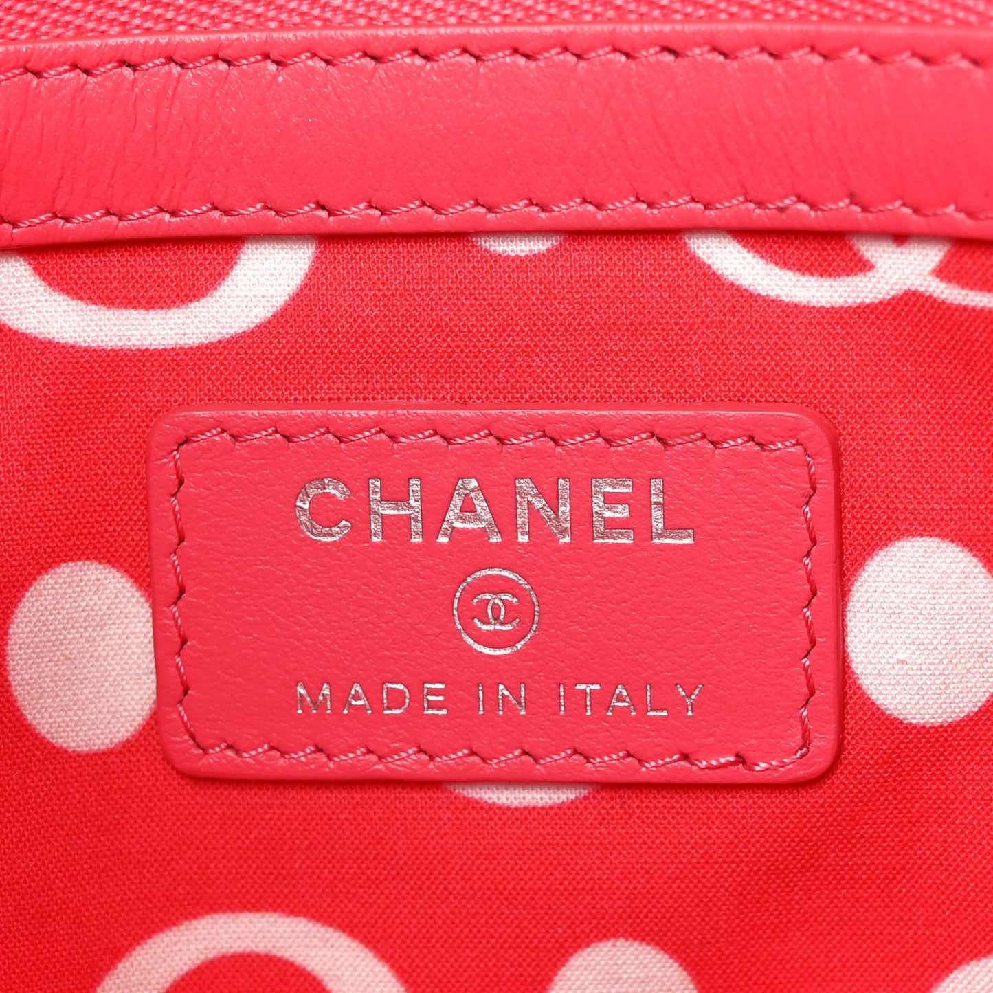 Caviar Quilted Medium Cosmetic Case Pink