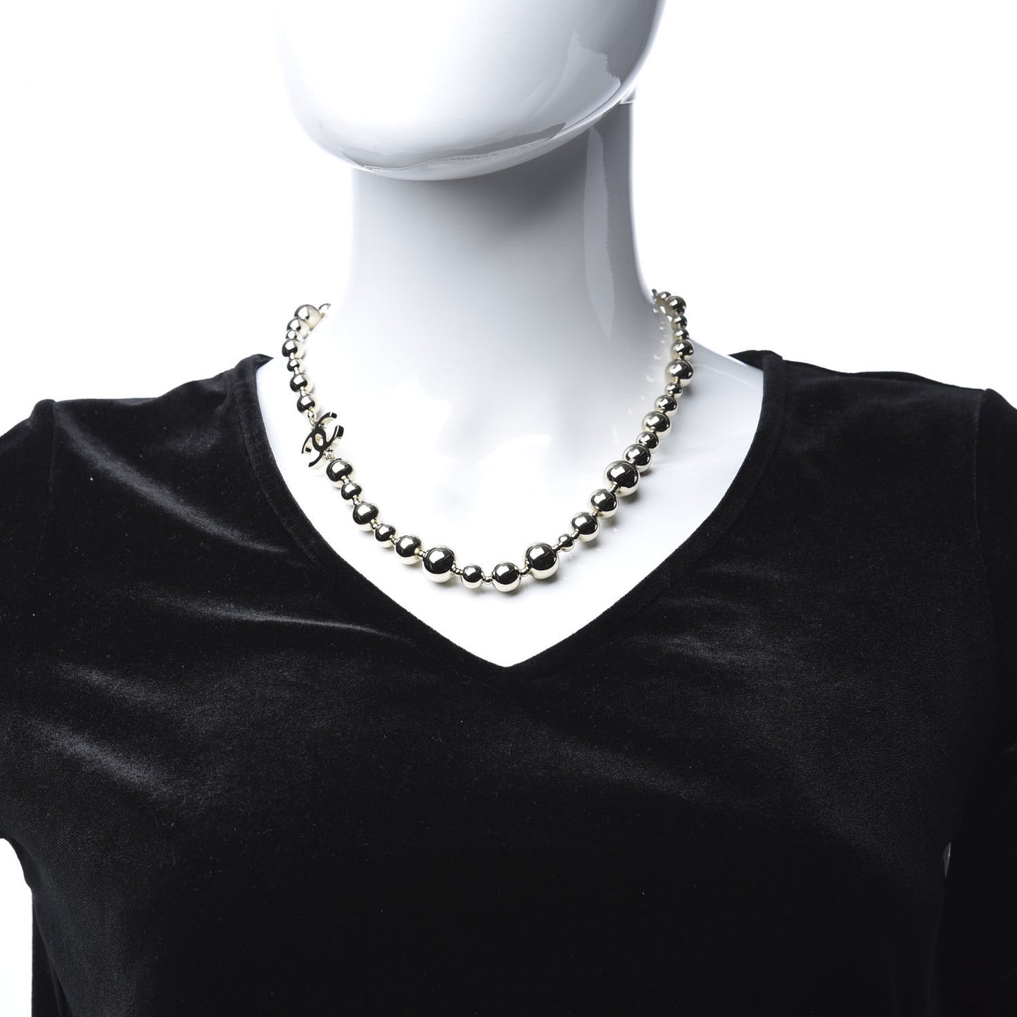 Metal Bead CC Necklace Silver