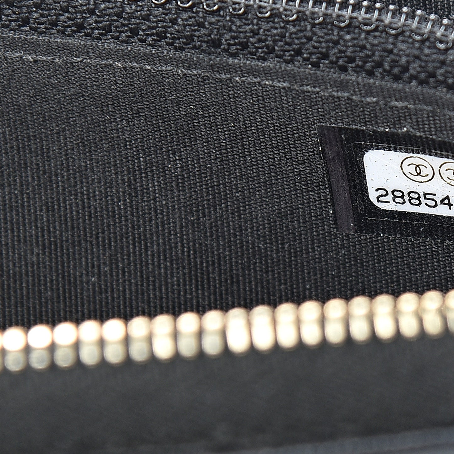 Lambskin Quilted 19 Zipped Wallet Black