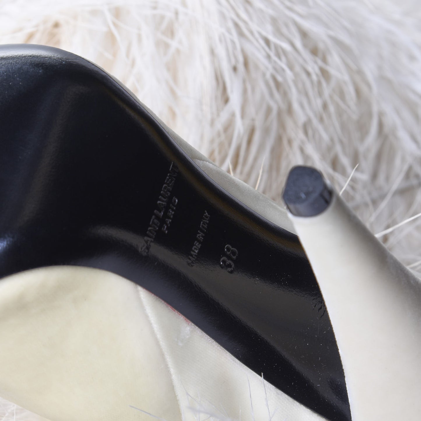 Veluto Master Ostrich Yeti 110 Over The Knee Boots 38 Blanc Optique