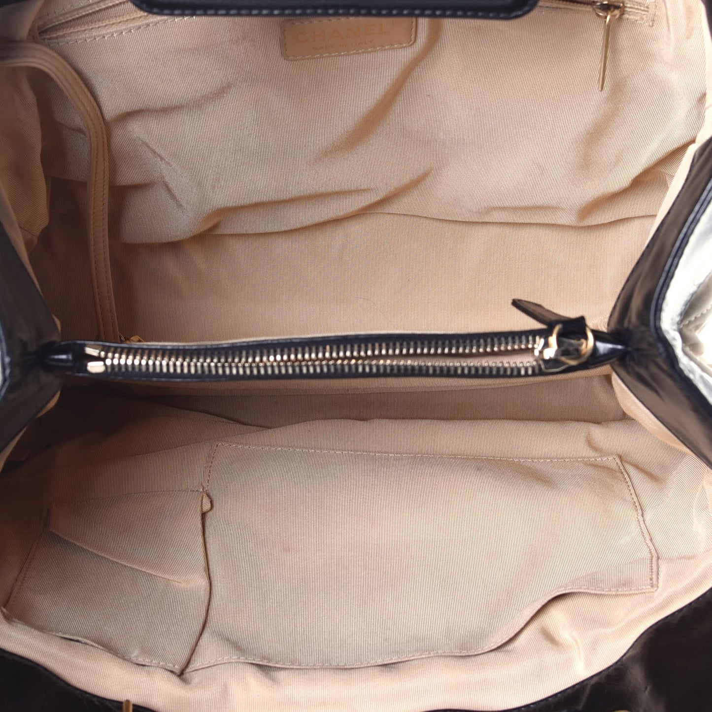 Calfskin Quilted In The Mix Shopping Tote Beige Black