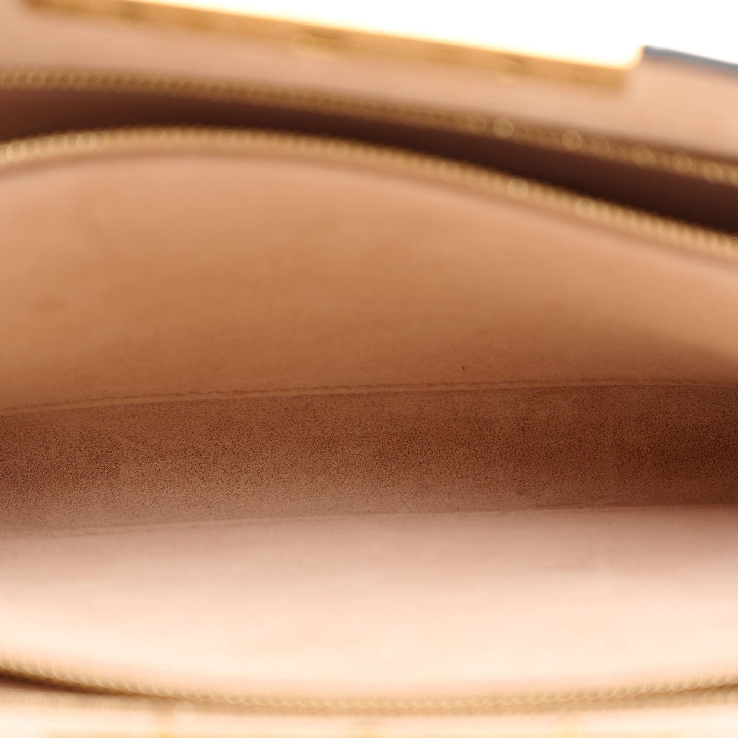 Calfskin Crocodile Embossed Knuckle Flat Clutch Black Gold