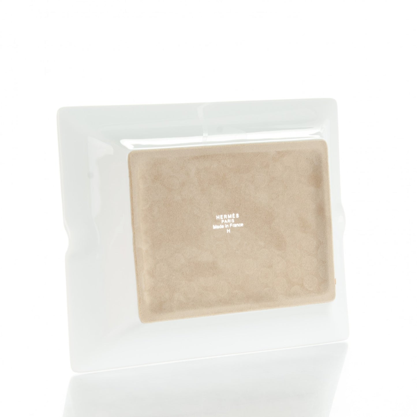 Porcelain Chevaux A La Couverture Ashtray