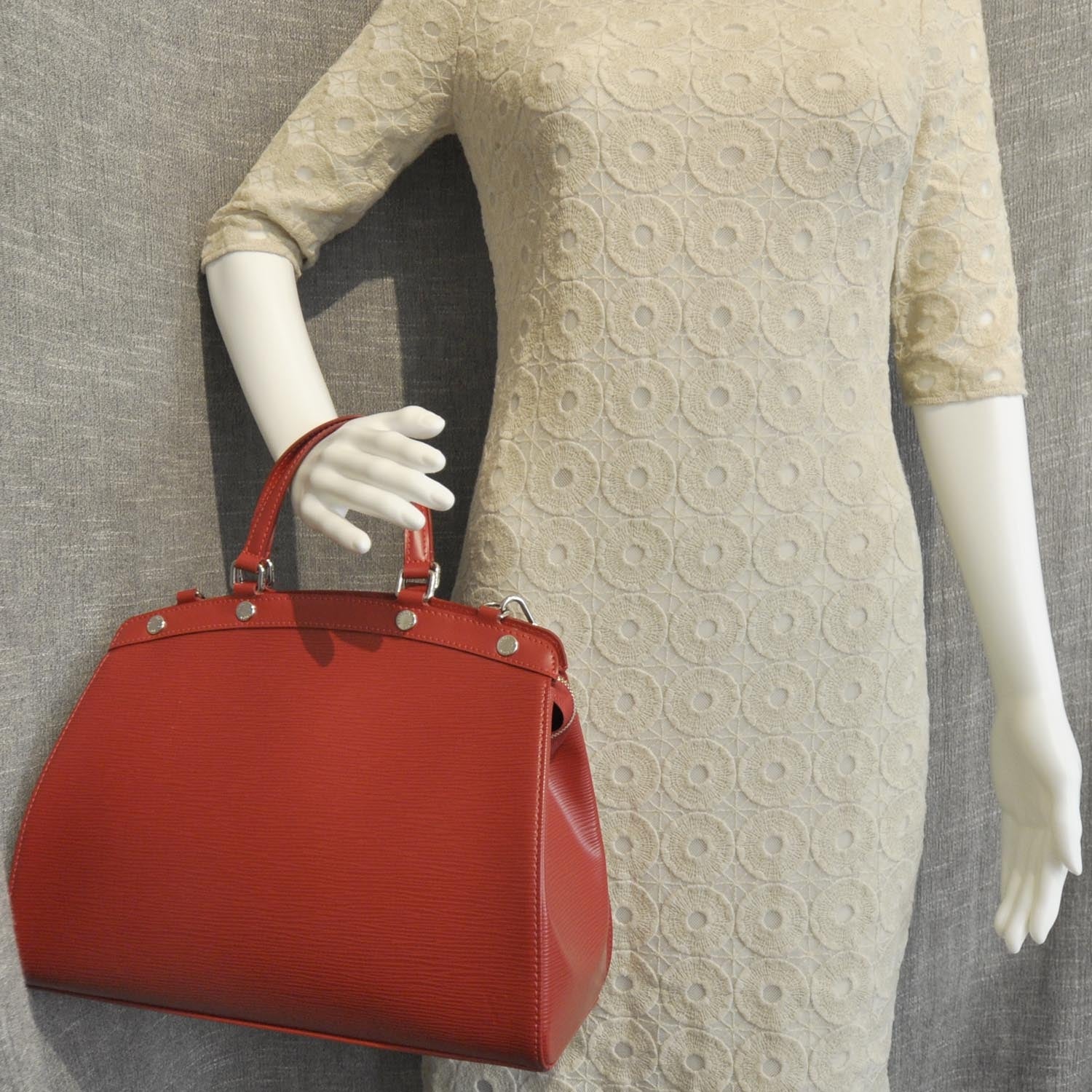 Louis Vuitton Epi Brea MM Carmine 3 of 8