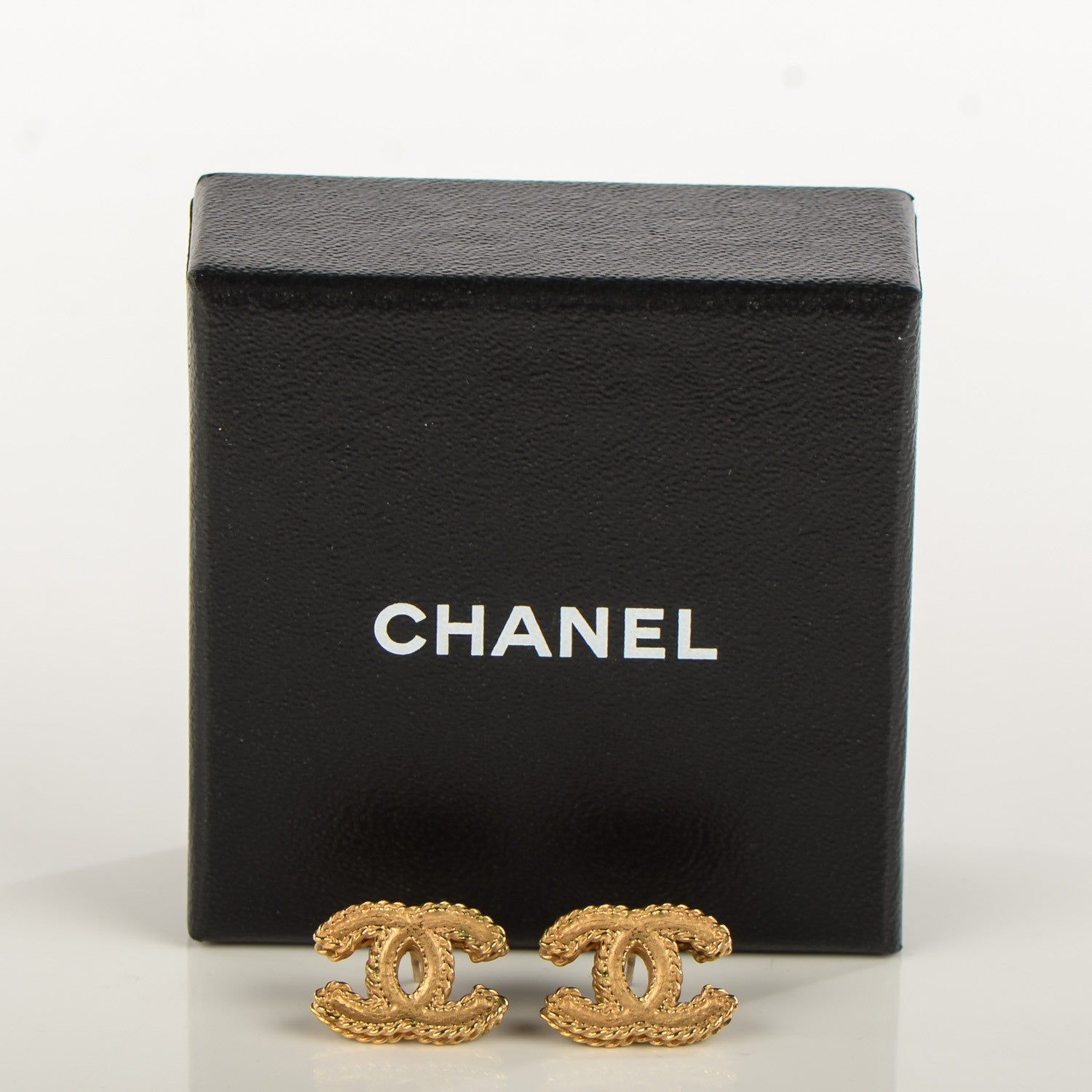 Chanel CC Earrings Gold 3 of 6