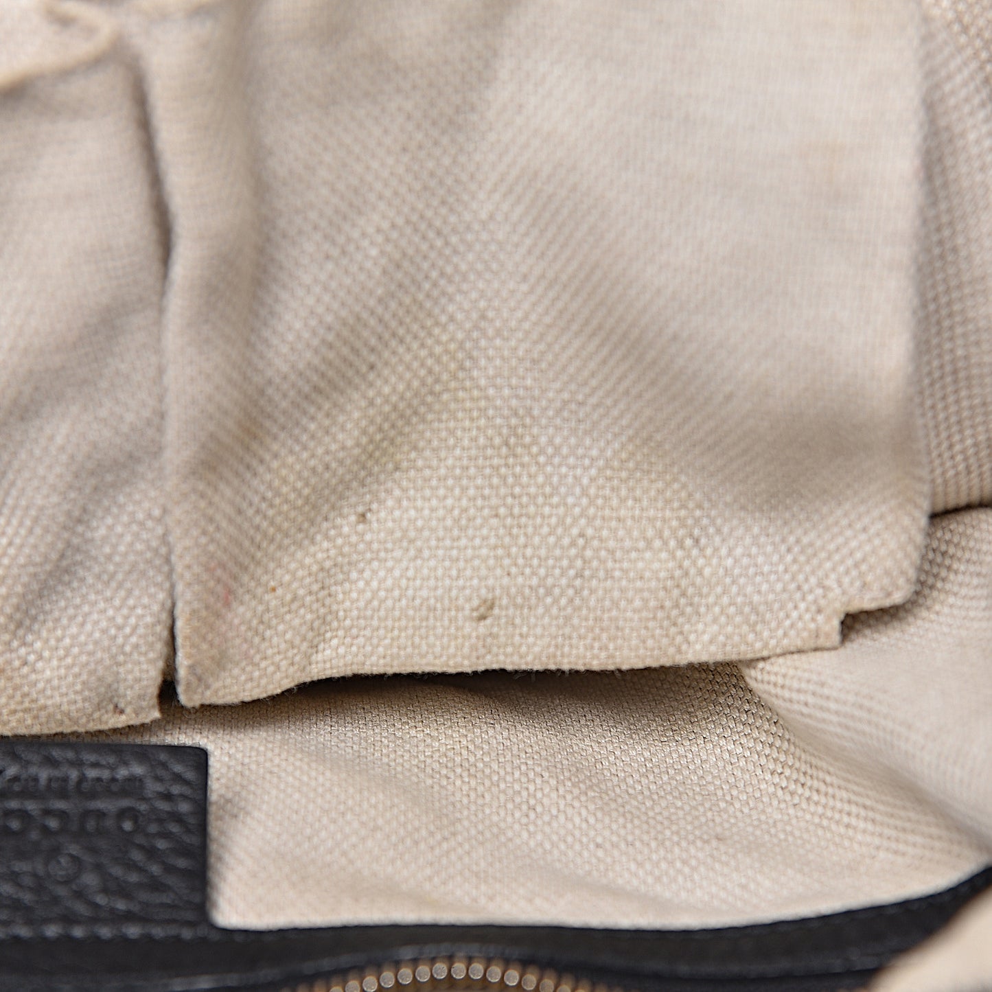 Pebbled Calfskin Medium Soho Chain Hobo Black