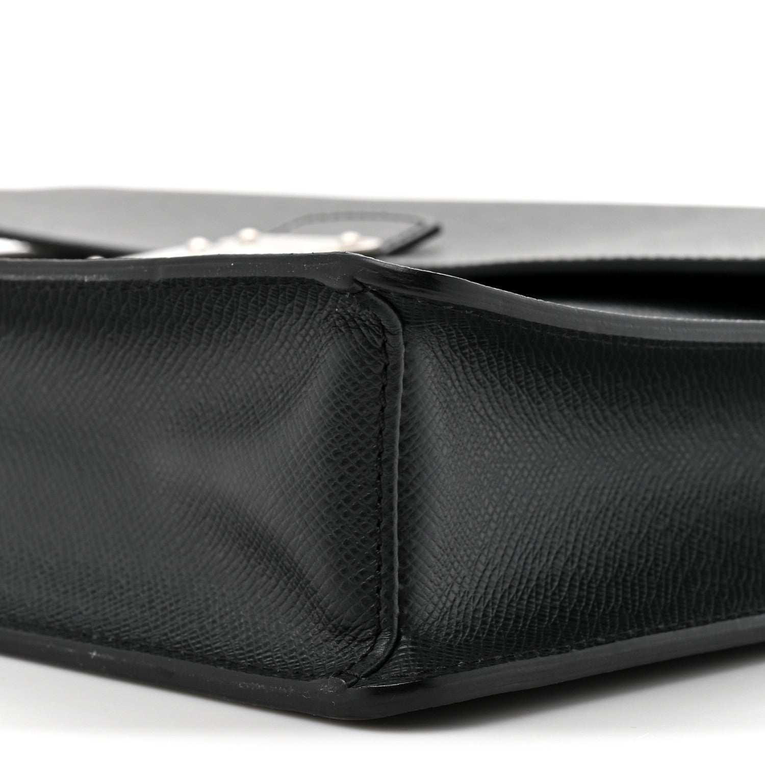 Louis Vuitton Taiga Neo Robusto 2 Compartment Briefcase Black 8 of 12