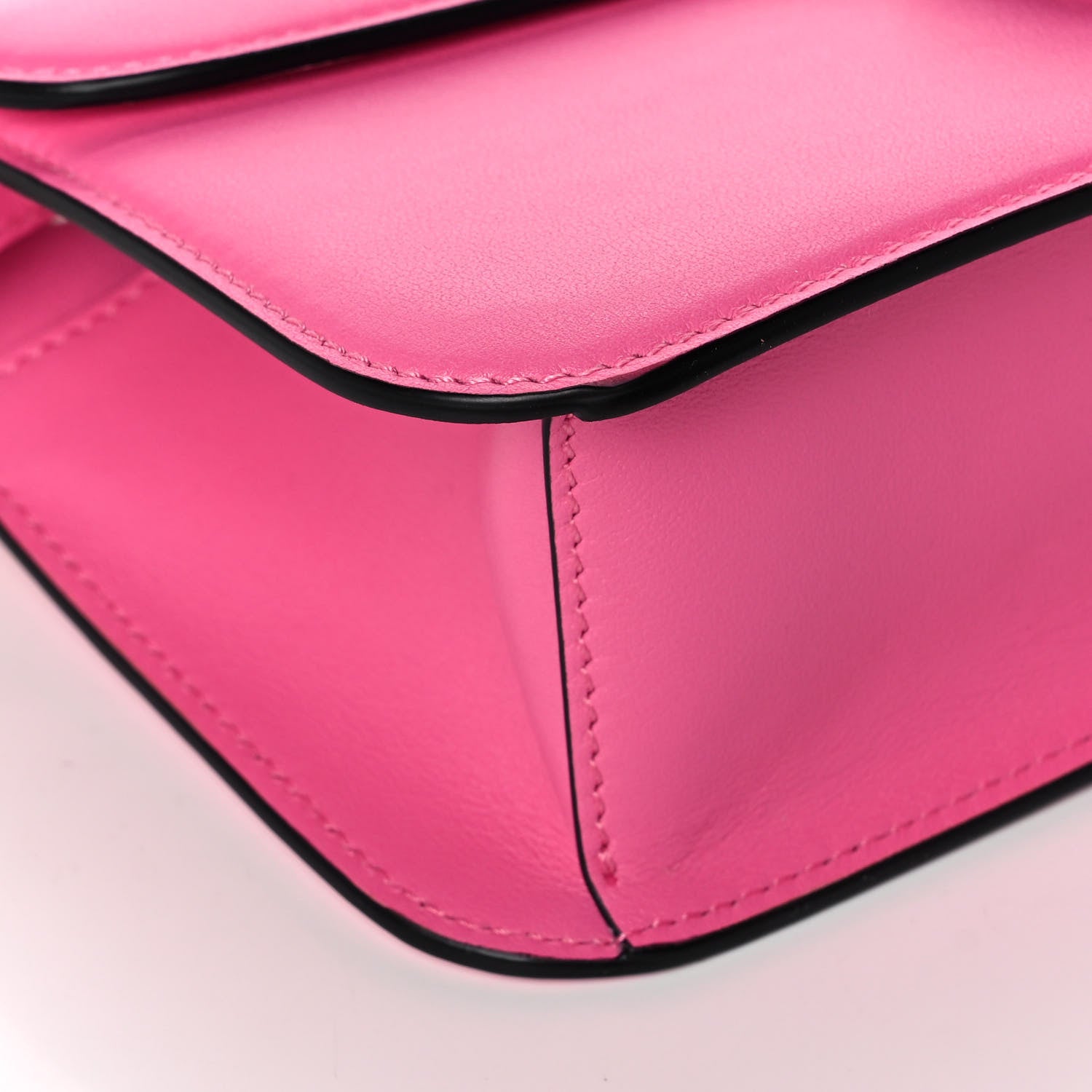Valentino Garavani Calfskin Vlogo Loco Shoulder Bag Feminine Pink 9 of 12