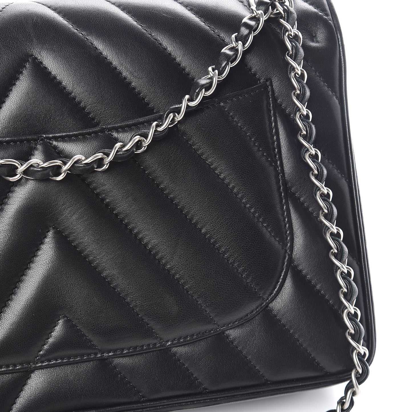 Lambskin Chevron Jumbo Leo Lion Flap Black