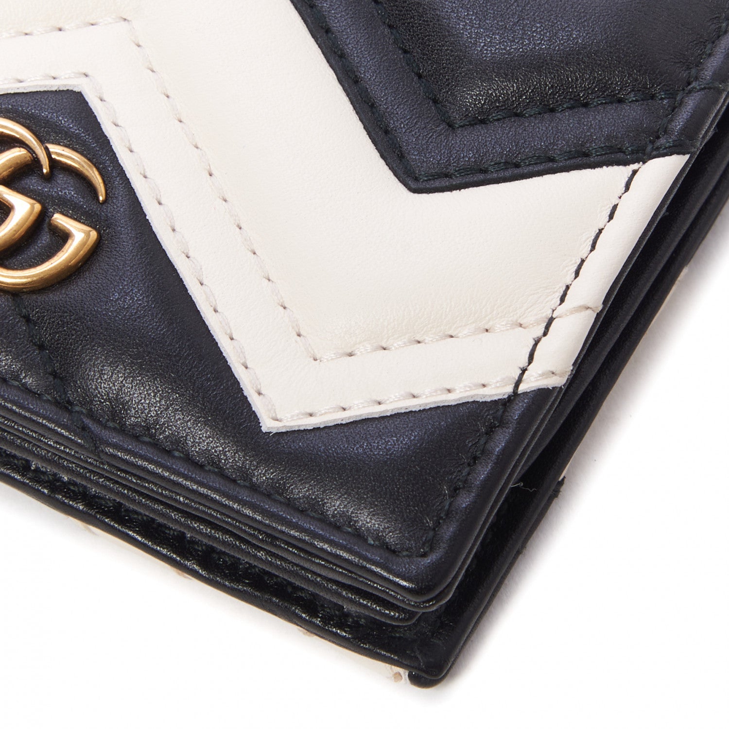 Gucci Calfskin Matelasse GG Marmont Card Case Black White 4 of 7