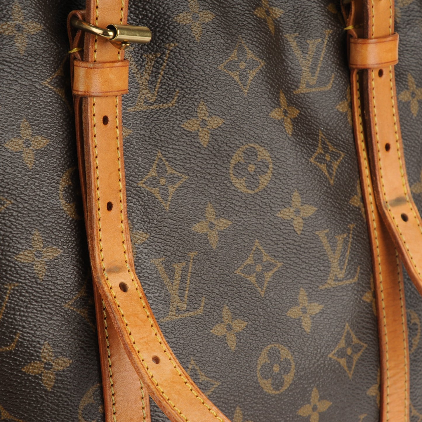 Monogram Bucket 27