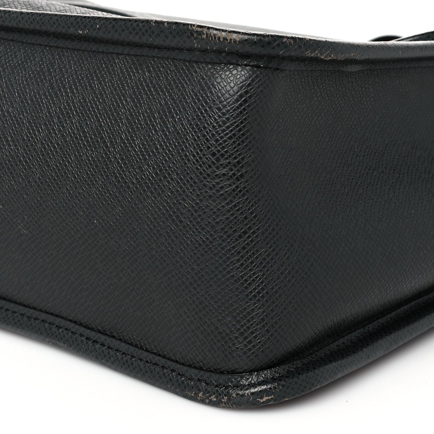 Louis Vuitton Taiga Alexei Messenger Ardoise 9 of 11