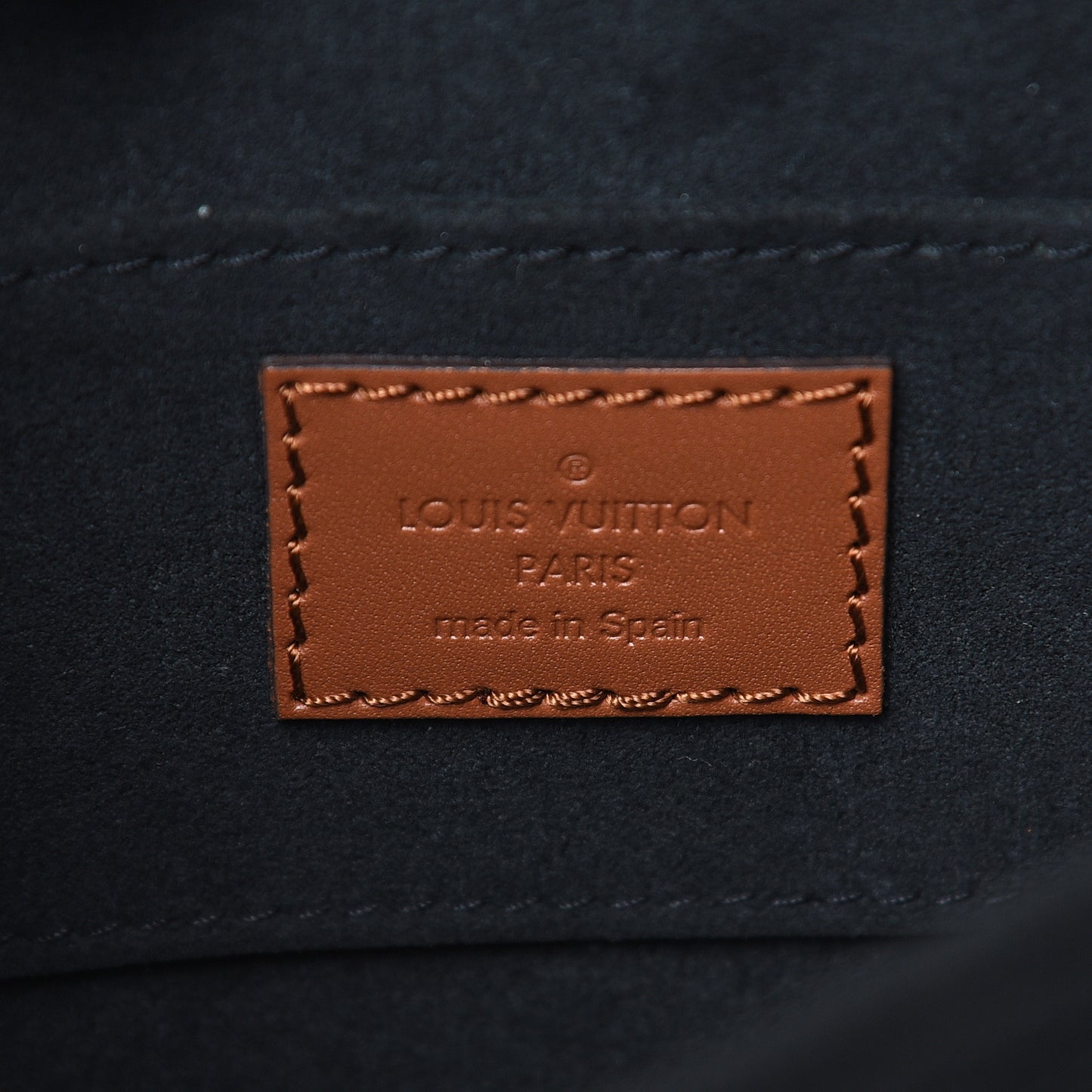 Reverse Monogram Dauphine Mini