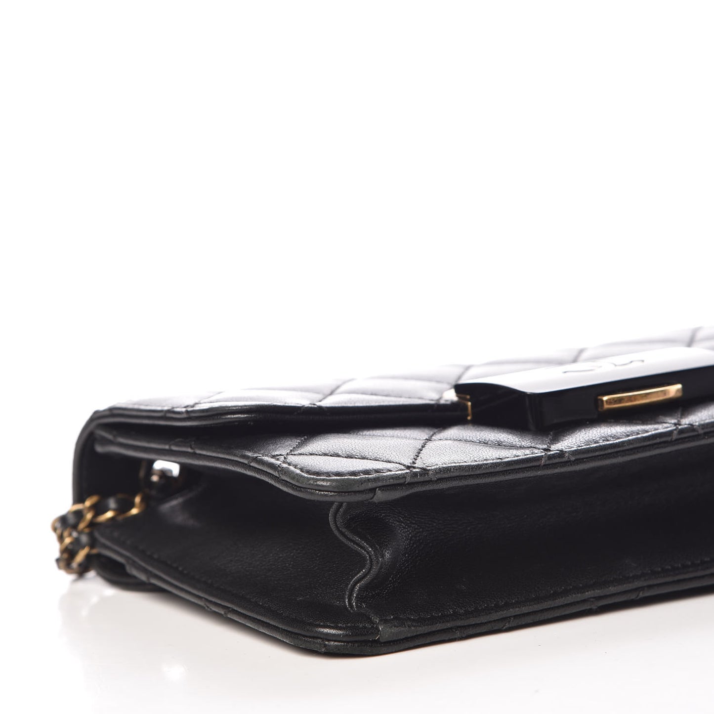 Sheepskin Quilted Beauty Lock Flap Black
