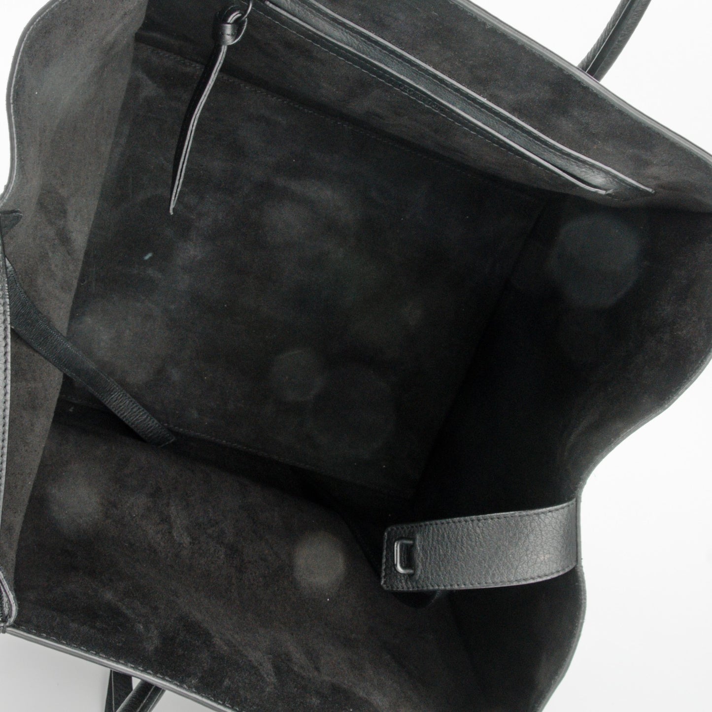 Supple Calfskin Medium Phantom Luggage Black
