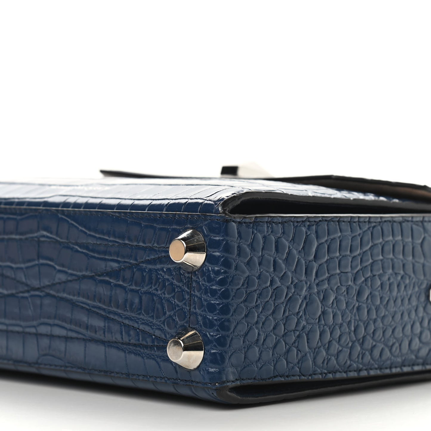 Calfskin Crocodile Embossed Box Shoulder Bag 21 Blue