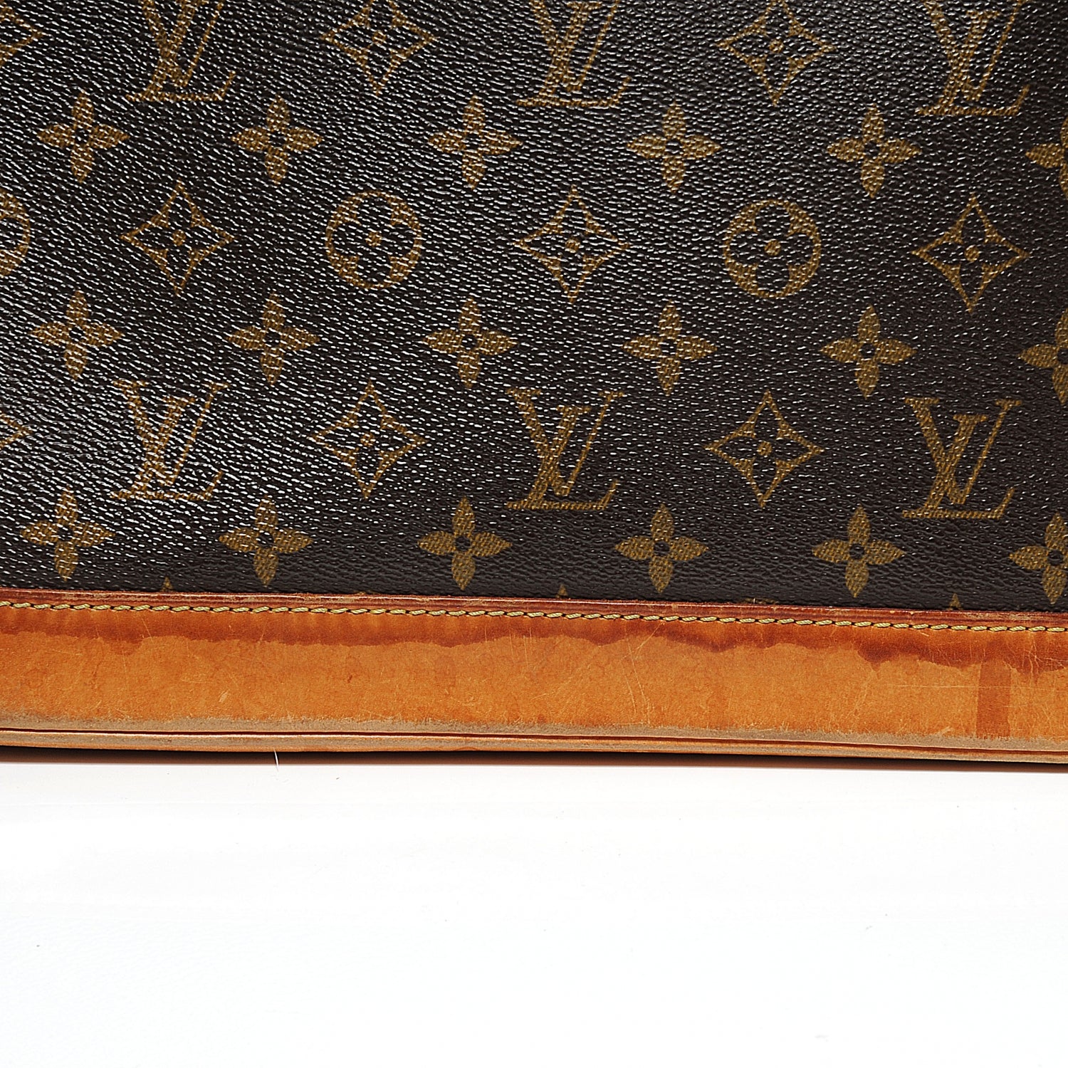 Louis Vuitton Monogram Alma PM 8 of 10
