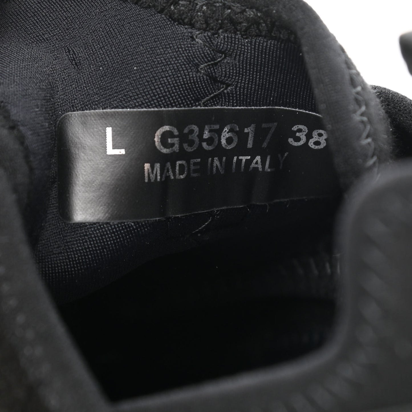 Velvet Calfskin Mixed Fibers CC Sneakers 38 Black