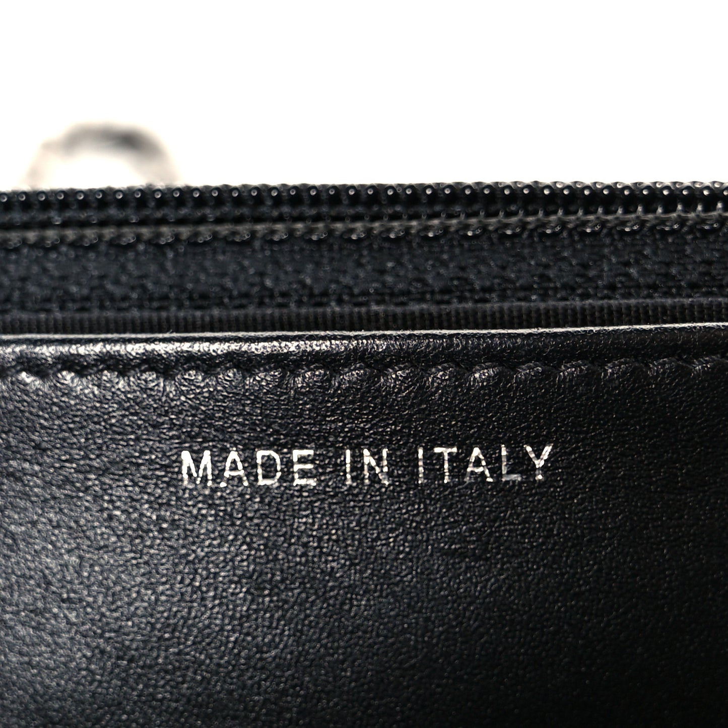 Calfskin Chain 20s Signe Wallet on Chain WOC Black