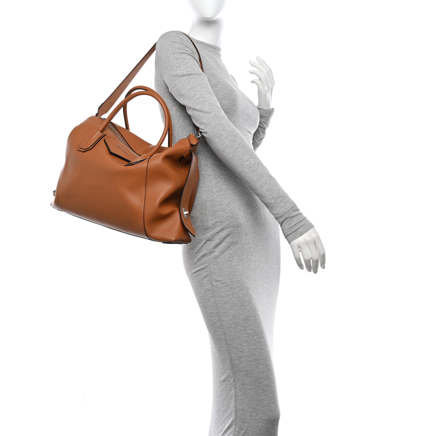 Soft Calfskin Medium Soft Antigona Tan