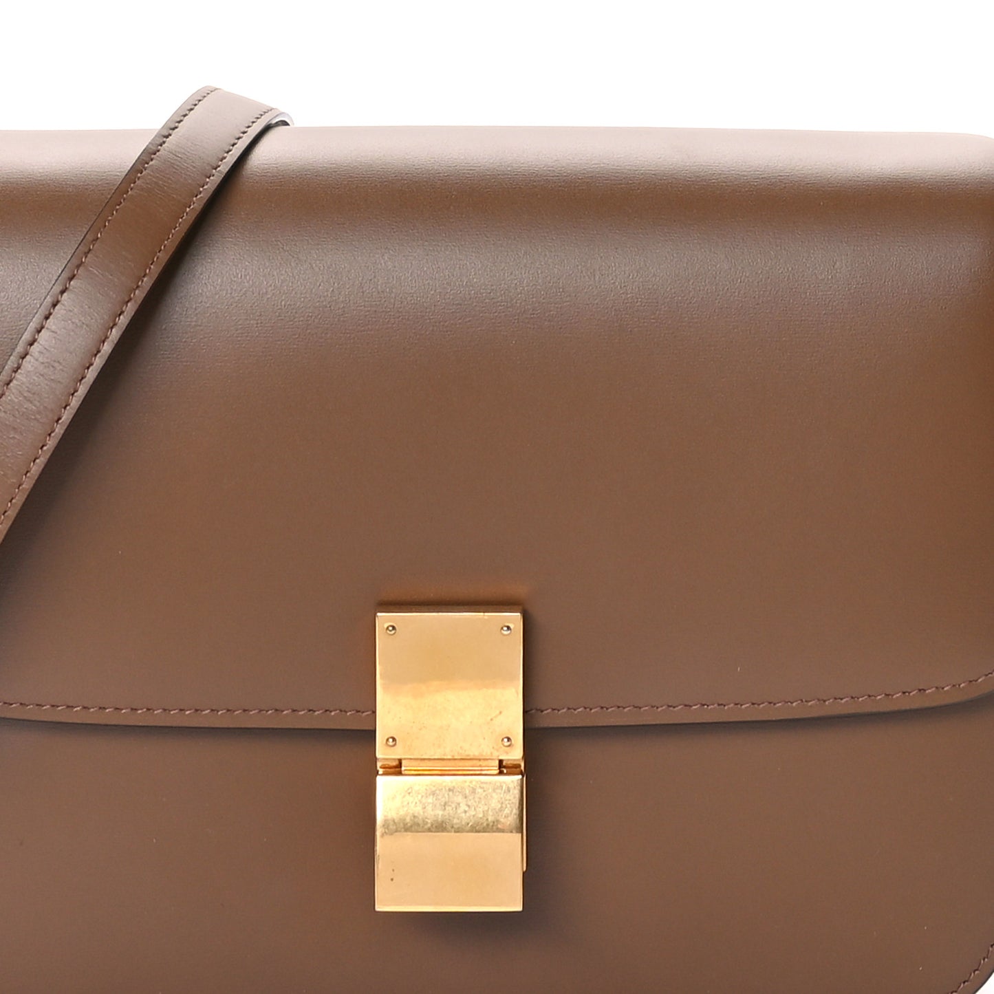 Box Calfskin Medium Classic Box Flap Bag Camel