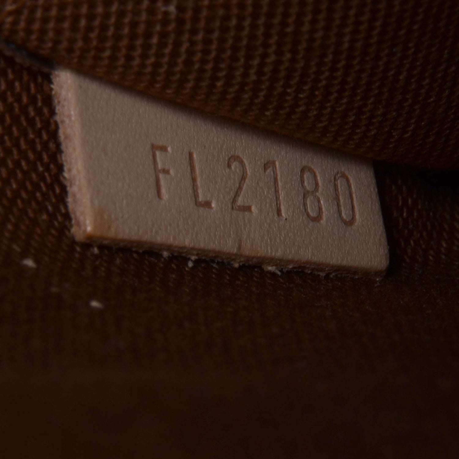 Louis Vuitton Monogram Alma MM 8 of 8