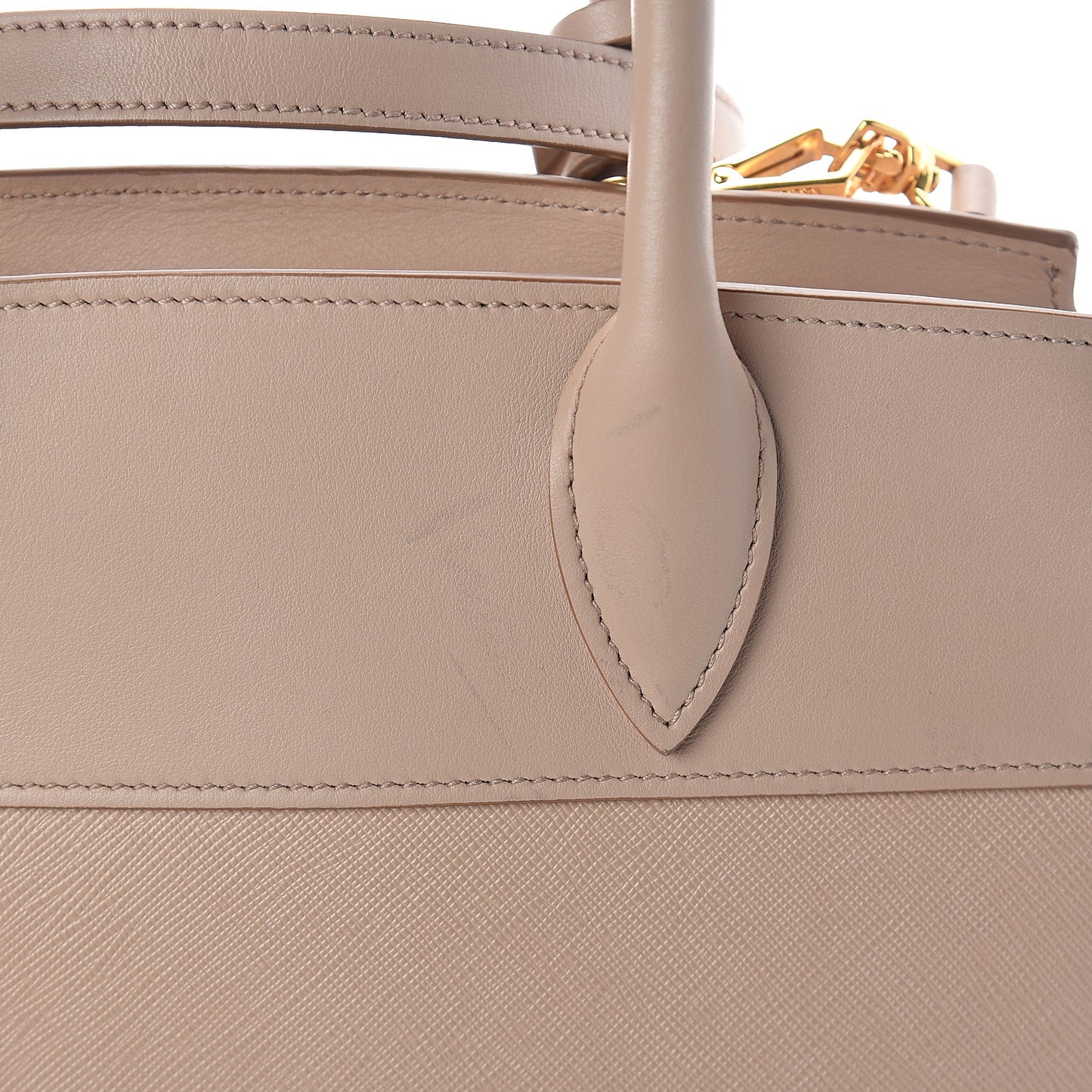 Saffiano City Calf Small Esplanade Tote Cammeo