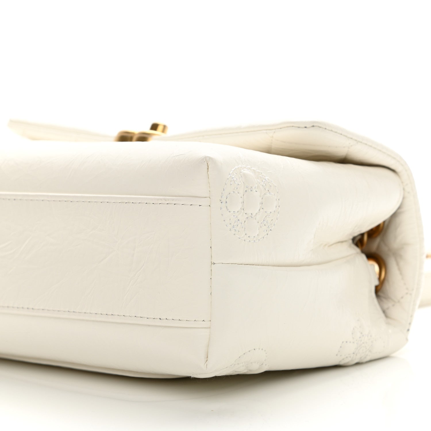 Chanel Crumbled Calfskin Embossed Flap White 19 of 21