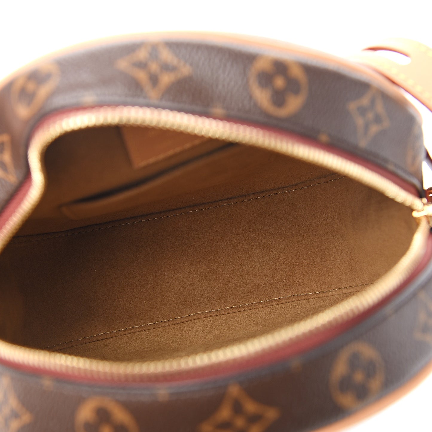 Monogram Boite Chapeau Souple