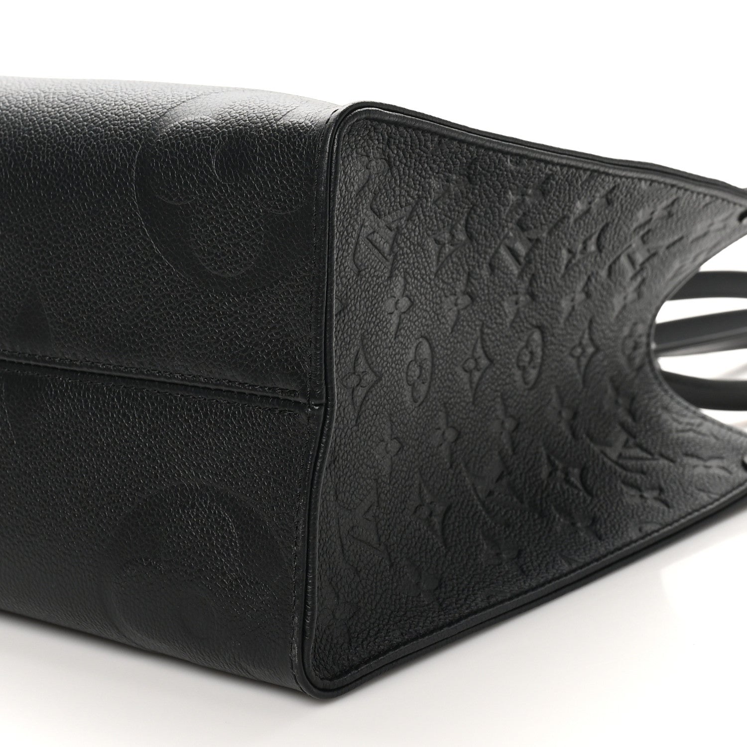 Louis Vuitton Empreinte Monogram Giant OnTheGo MM Black 9 of 9