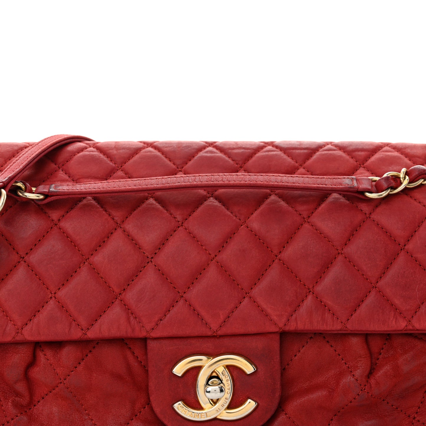 Iridescent Calfskin Large Chic Quilt Flap Red
