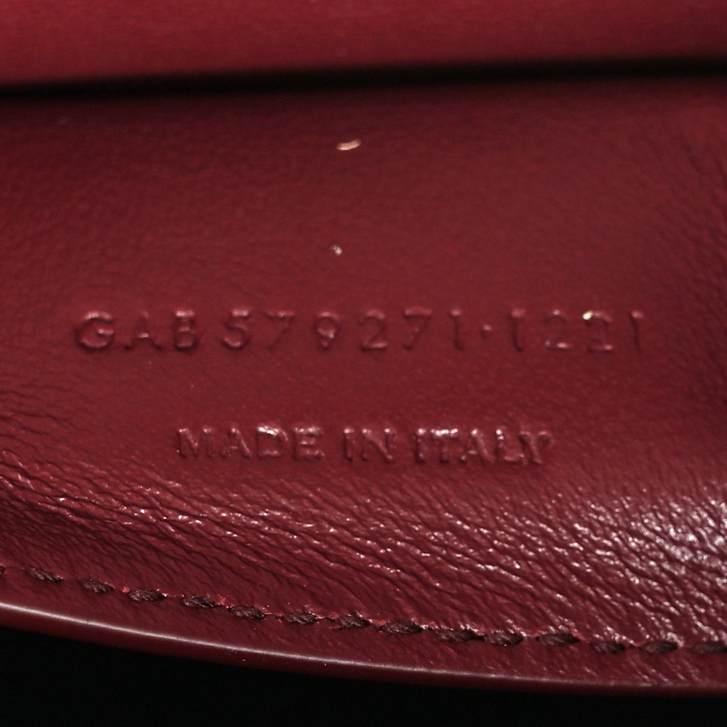 Smooth Calfskin Manhattan Shoulder Bag Rouge