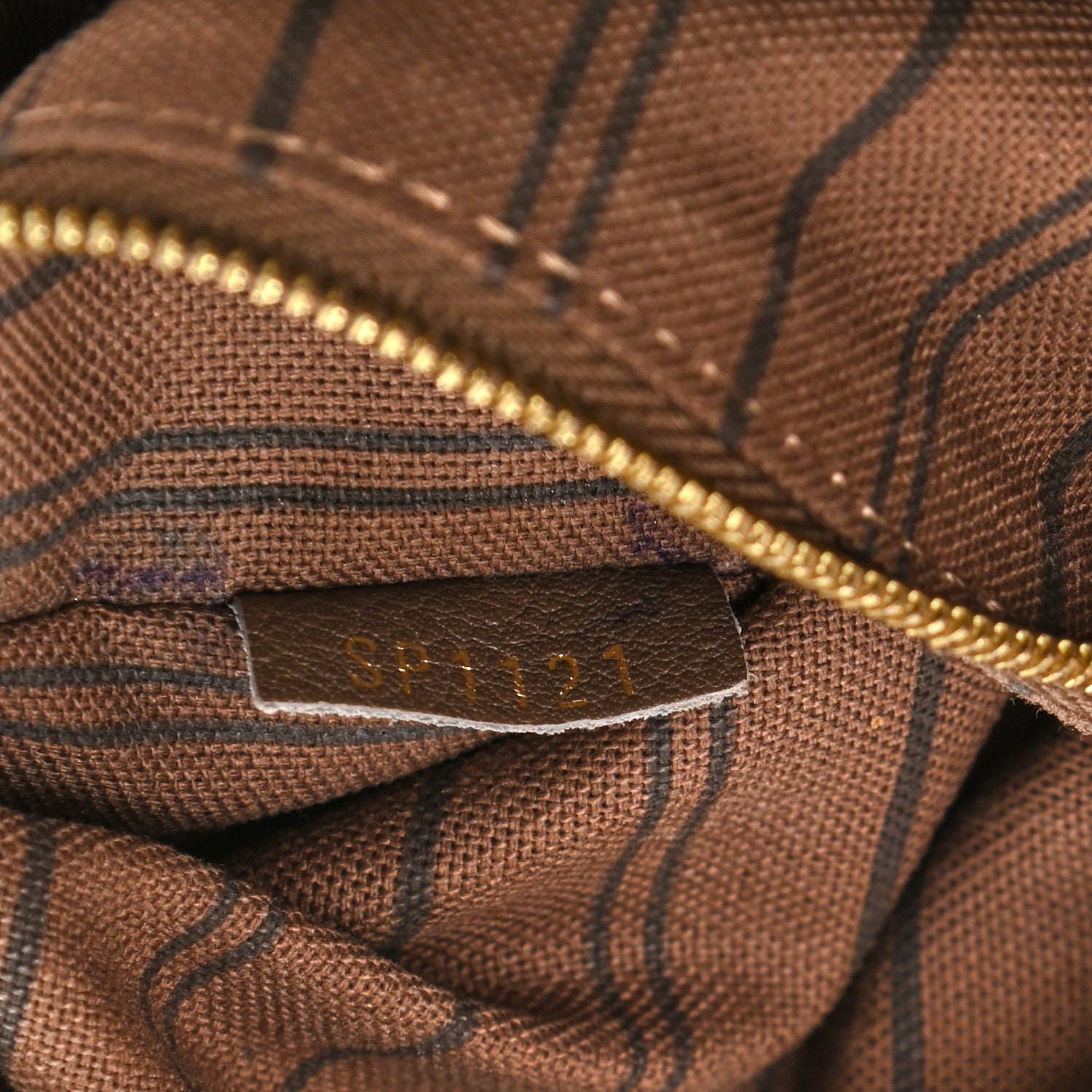 Louis Vuitton Empreinte Lumineuse PM Ombre 7 of 13