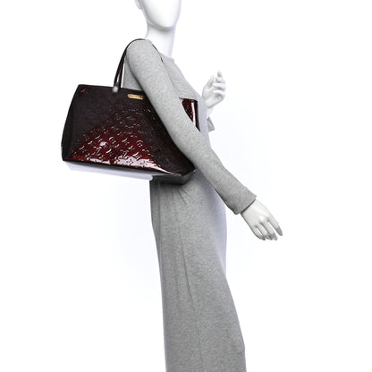 Louis Vuitton Vernis Wilshire MM Rouge Fauviste 2 of 10