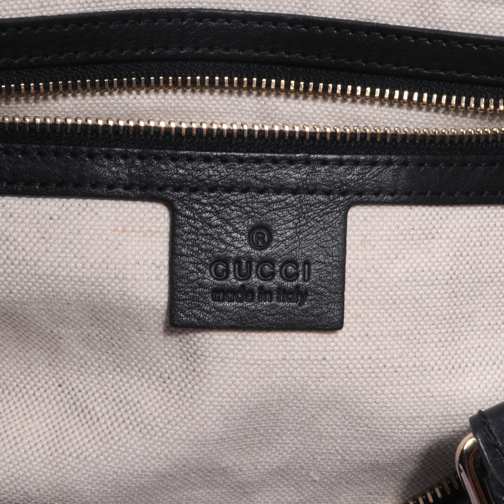 Gucci Calfskin Microguccissima Trim Medium Boston Black 5 of 7