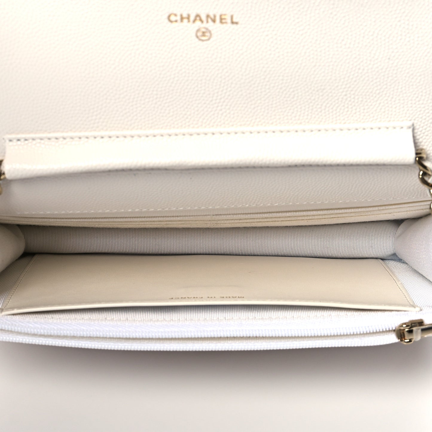Caviar Quilted Wallet On Chain WOC White