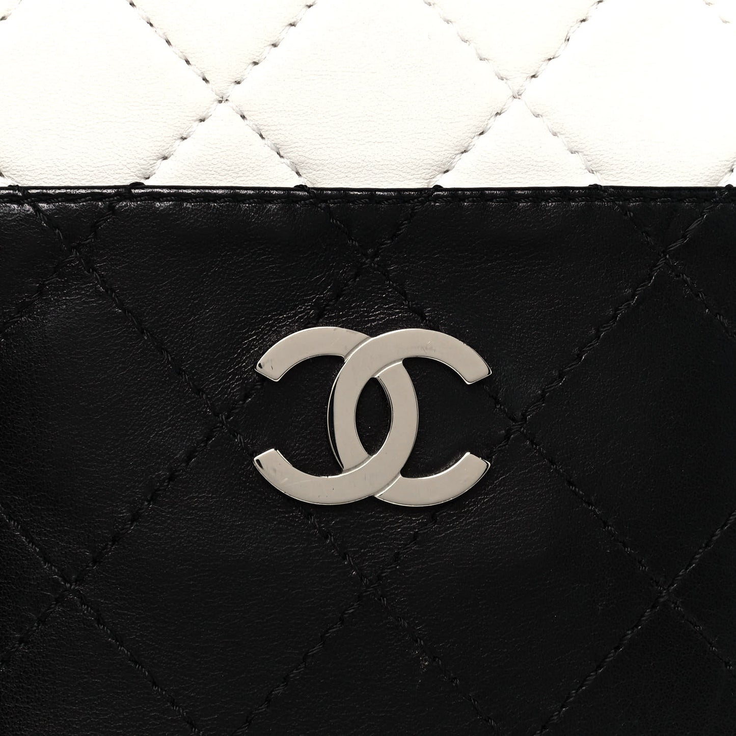 Lambskin Quilted Vertical Tote Black White