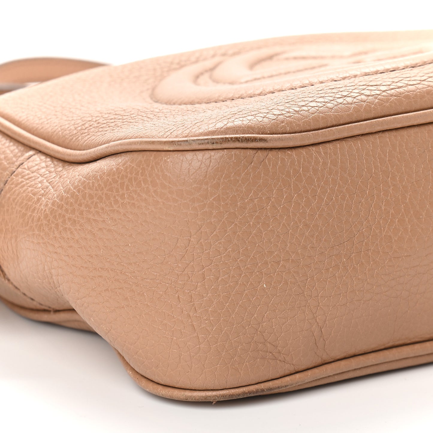 Pebbled Calfskin Small Soho Disco Bag Camelia